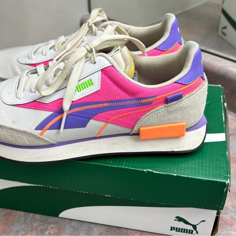 Puma Women's White and Purple Sneakers